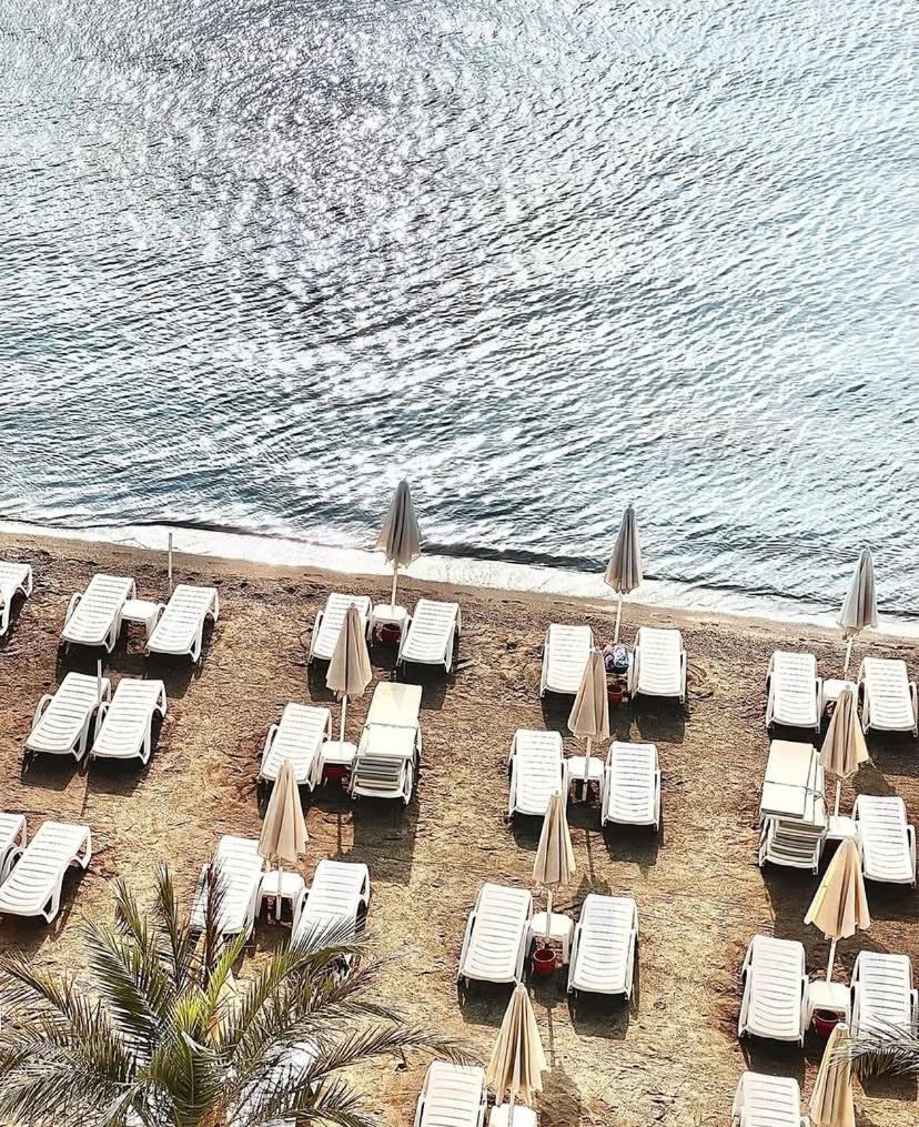 Aurasia Beach Hotel 말마리스 외부 사진